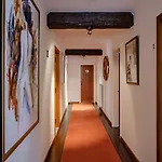 D'alle Hotel Alle